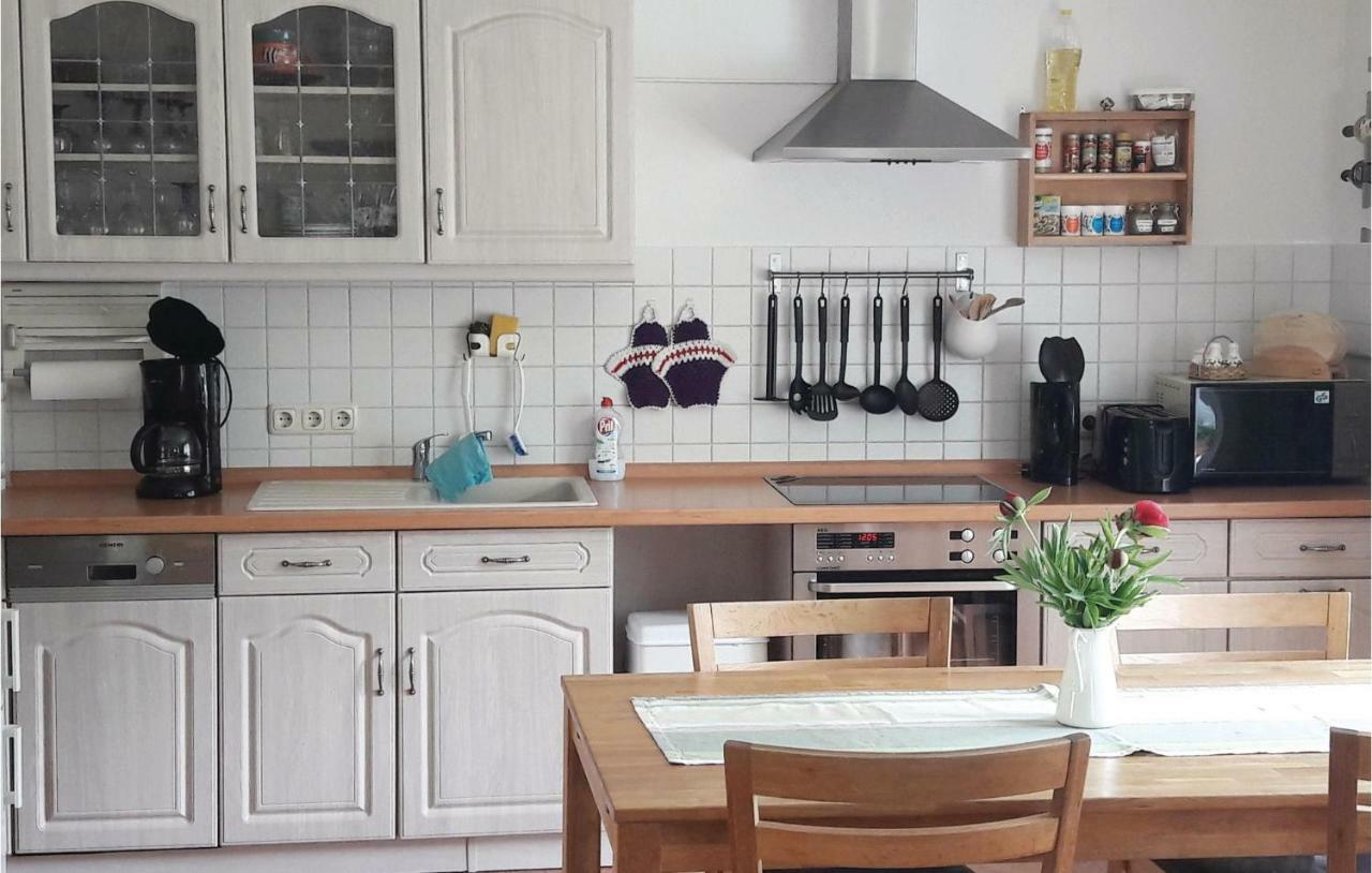Awesome Home In Alt Schwerin With Wifi Экстерьер фото